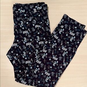 GAP Signature Skinny Ankle Pants Navy Floral